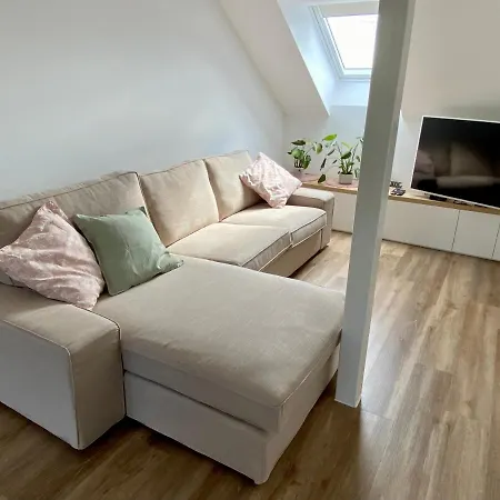 Sunny Oak Estate Apartamento Mengeš