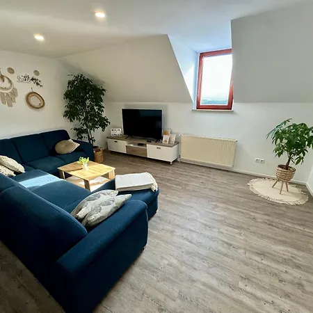 Sunny Oak Estate Mengeš