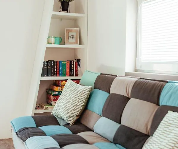 Sunny Oak Estate 门奇斯