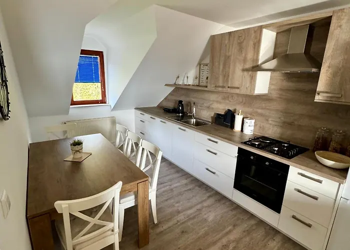 Sunny Oak Estate 门奇斯