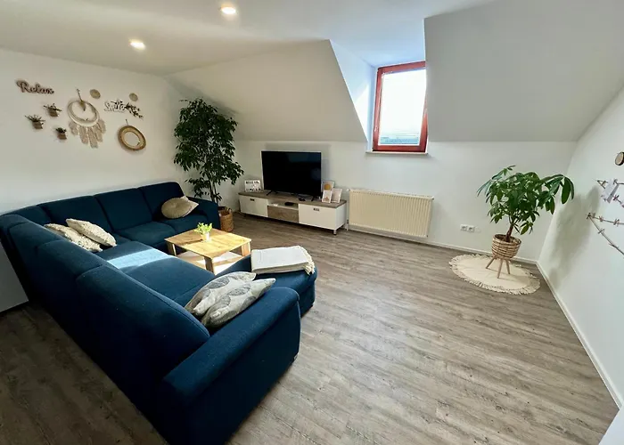 Sunny Oak Estate 门奇斯